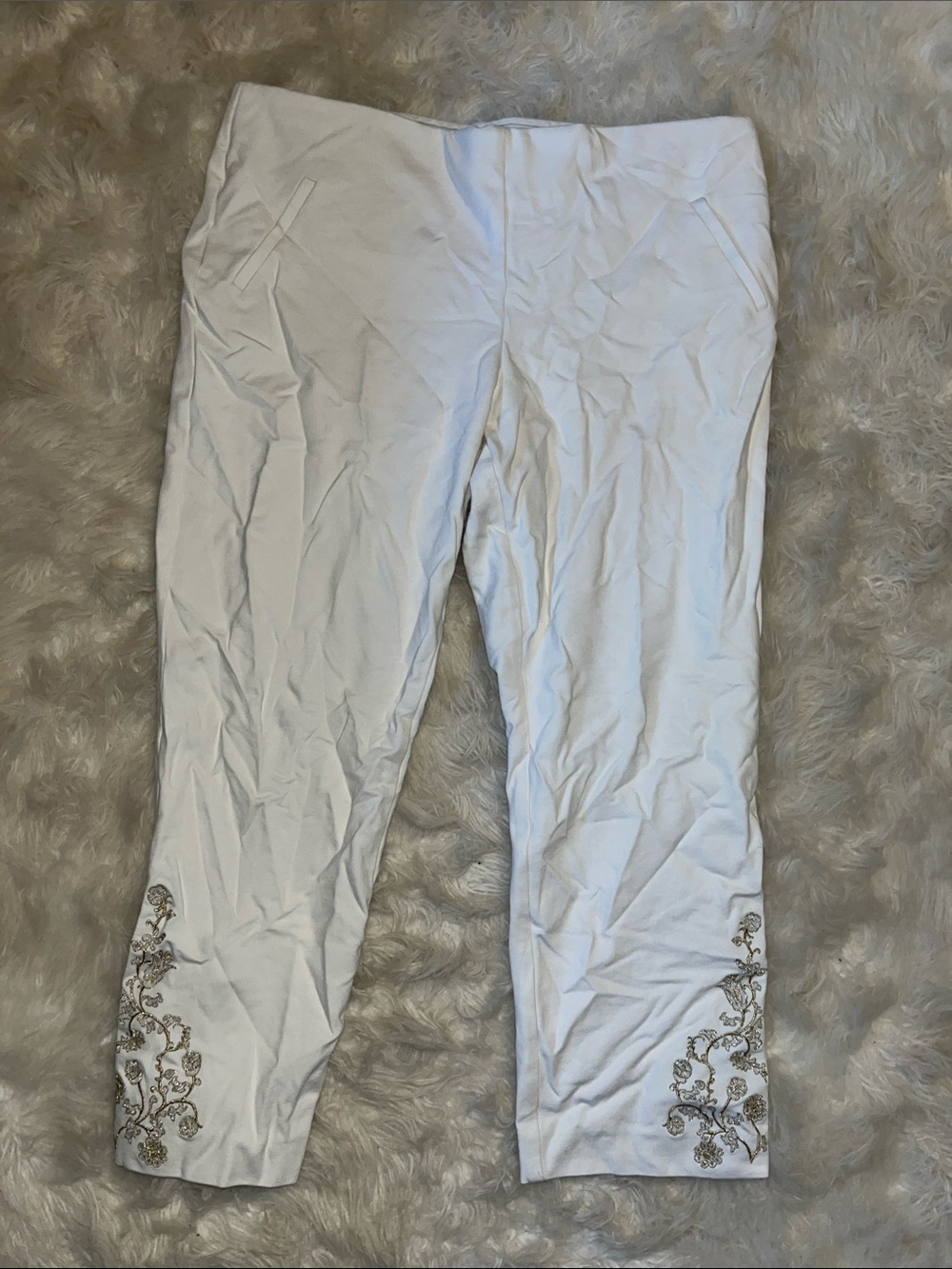 Chico's White Cropped Pants with Gold Embroidery